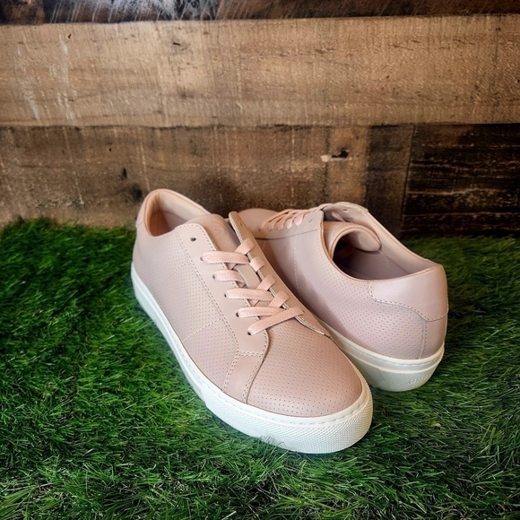 New GREATS Royale Perforated W - Picture 2 of 13